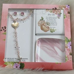 Beautiful Necklace Jewelry Gift Set